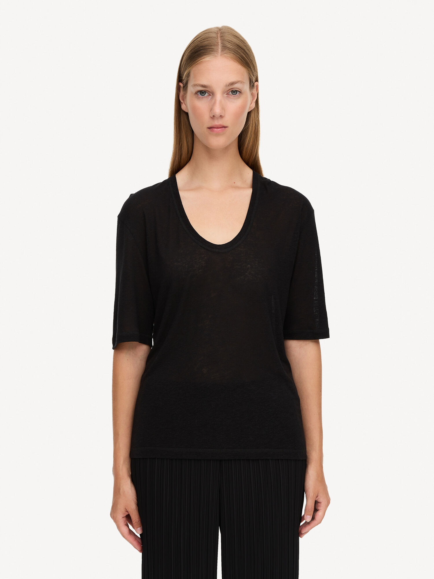 By Malene Birger Amaringa T-shirt Oberteile Schwarz | AT_BB94503