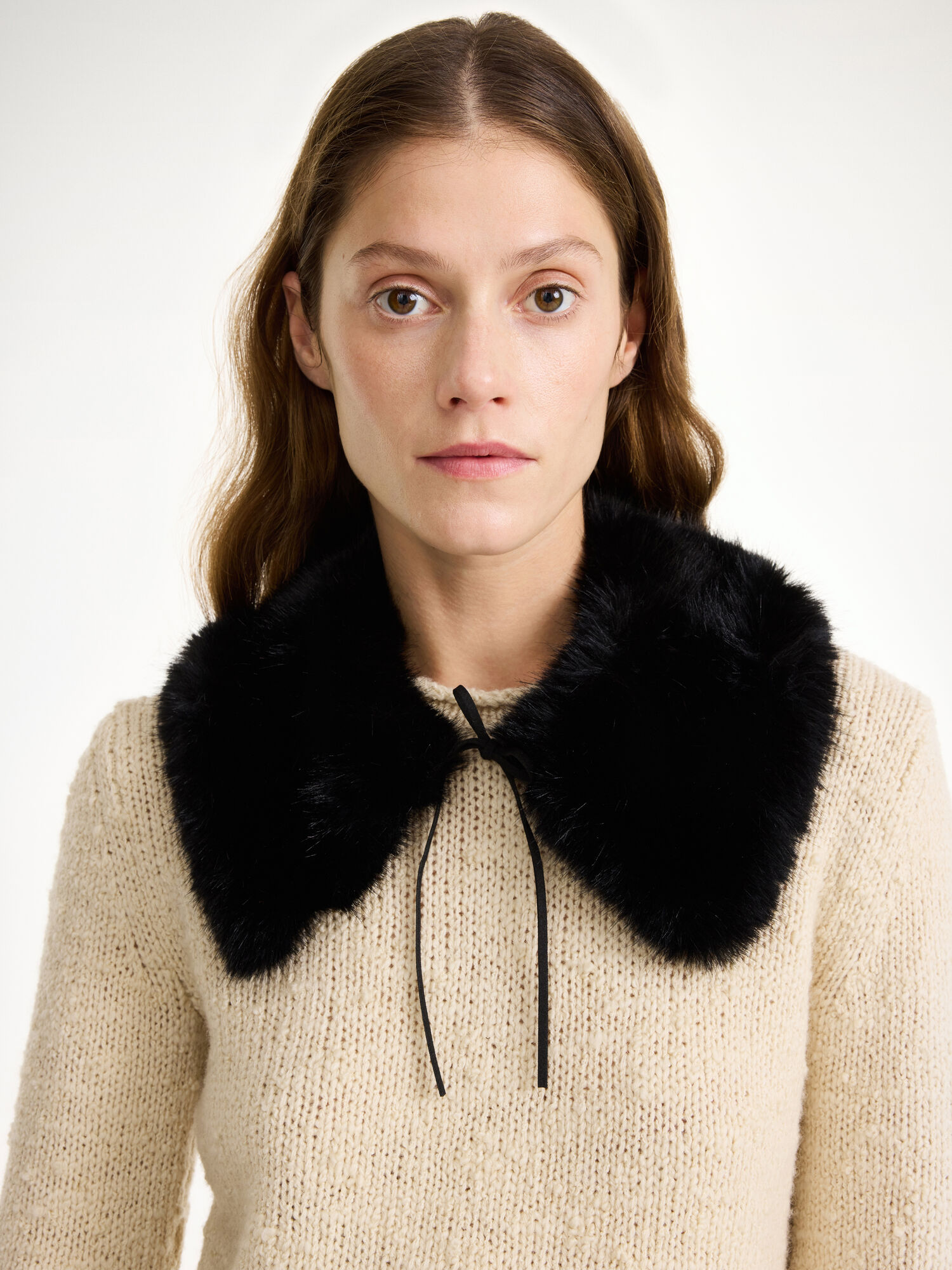 By Malene Birger Cowie Faux Fur Collar Schals Schwarz | AT_BB75258