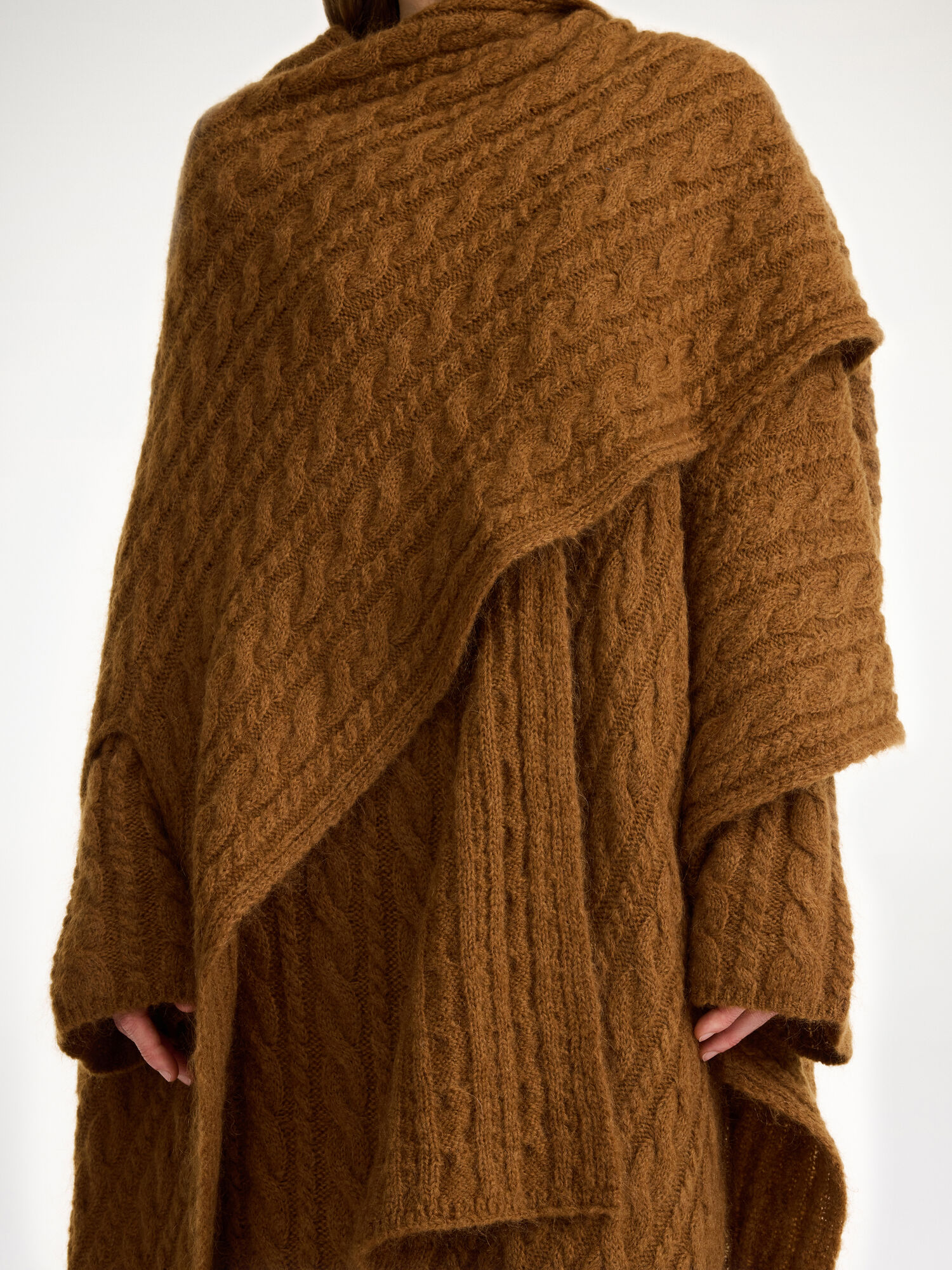 By Malene Birger Kassillas Wool-blend Poncho Strickwaren Bison | AT_BB39757