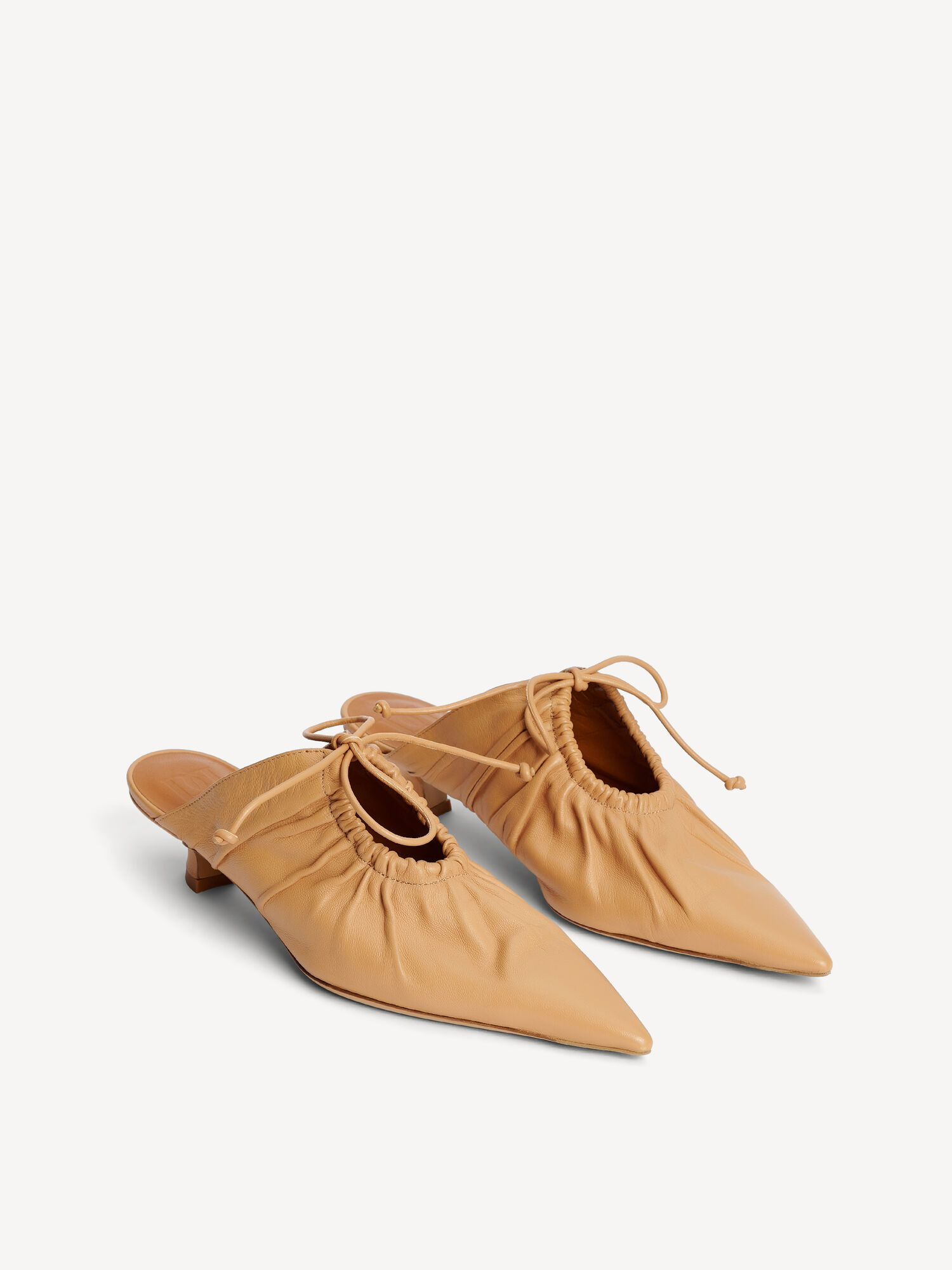 By Malene Birger Masey Leather Mules Schuhe Beige | AT_BB87629