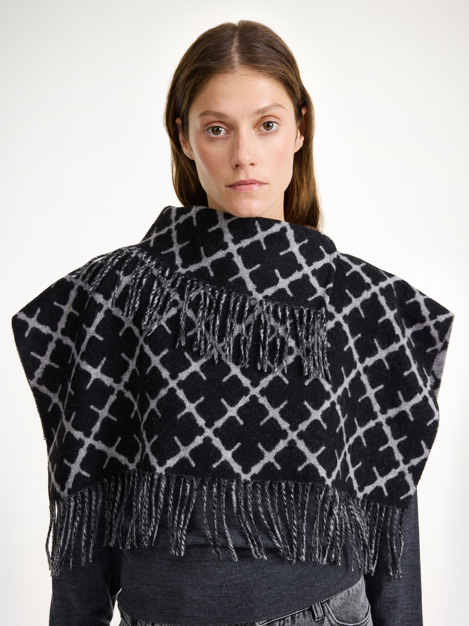 By Malene Birger Turtlos Wool Bib Schals Hellgrau | AT_BB16264